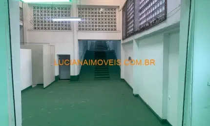 CASA ASSOBRADADA DE 400 M² NA VILA IPOJUCA PARA COMERCIO