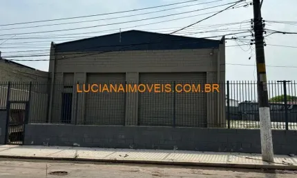 Galpãp de 370 m² com átio de 1.100 m² na v. jaguara