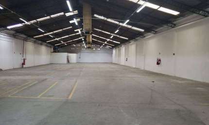 Galpão/Depósito/Armazém para aluguel possui 1196 metros quadrados