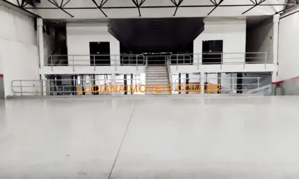 Galpão/Depósito/Armazém para aluguel e venda possui 2209 metros quadrados