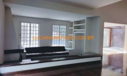 Sobrado para venda com 358 metros quadrados com 3 quartos em Alto de Pinheiros - São Paulo - SP