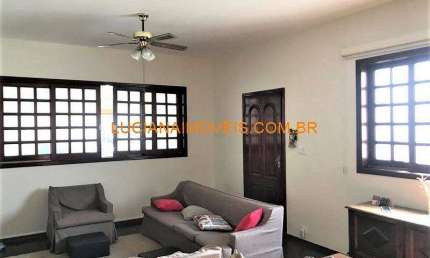 Casa para venda possui 179 metros quadrados com 3 quartos em Lapa de Baixo - São Paulo - SP