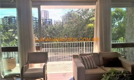 Sobrado para venda tem 340 metros quadrados com 3 quartos em Bela Aliança - São Paulo - SP