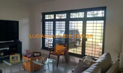 Sobrado para venda tem 460 metros quadrados com 4 quartos em Lapa - São Paulo - SP