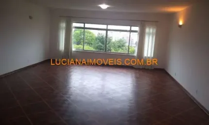 Sobrado para venda possui 337 metros quadrados com 4 quartos em Vila Romana - São Paulo - SP