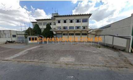 Galpão/Depósito/Armazém para aluguel possui 2600 metros quadrados