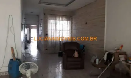Casa para venda possui 200 metros quadrados com 3 quartos em Bela Aliança - São Paulo - SP