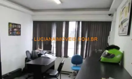 Imóvel comercial para aluguel e venda tem 200 metros quadrados com 4 quartos
