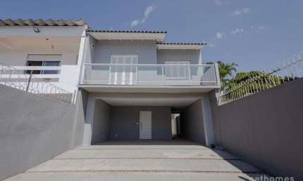 Casa com 3 quartos à venda na Rua Professor Carvalho de Freitas, 819, Teresópolis, Porto Alegre, 228 m2 por R$ 650.000