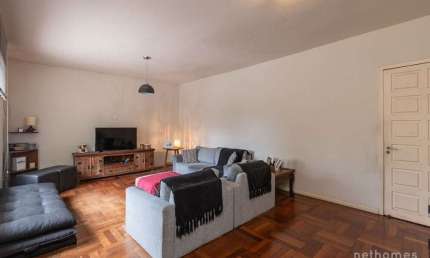 Casa com 3 quartos à venda na Avenida General Barreto Viana, 81, Chácara das Pedras, Porto Alegre, 158 m2 por R$ 790.000