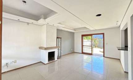Casa com 3 quartos à venda na Rua Felipe Arísio, 186, Hípica, Porto Alegre, 151 m2 por R$ 549.000