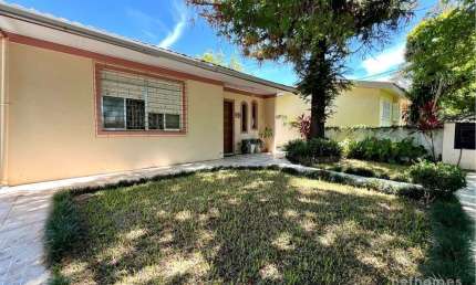 Casa com 5 quartos à venda na Rua Xingu, 958, Igara, Canoas, 292 m2 por R$ 599.000