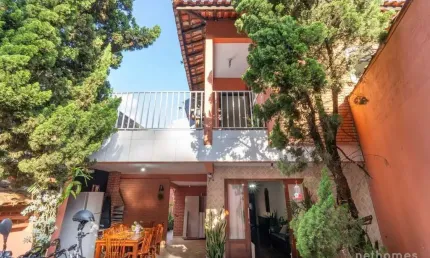 Casa com 3 quartos à venda na maria olegária barbosa lima, 166, jardim três marias, taboão da serra, 130 m2 por r$ 549.800