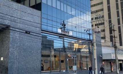 Prédio à venda na Rua Emiliano Perneta, 466, Centro, Curitiba