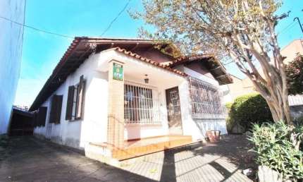 Casa com 4 quartos à venda na Avenida Niterói, 527, Medianeira, Porto Alegre, 200 m2 por R$ 795.000