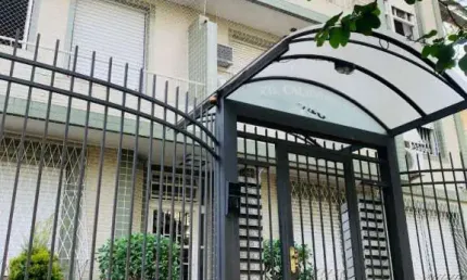 Apartamento com 2 quartos à venda na rua marquês do pombal, 746, moinhos de vento, porto alegre, 69 m2 por r$ 338.000