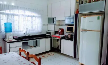 Casa com 3 quartos à venda na Rua Tomás de Carvalho, 464, Vila Silvestre, Santo André