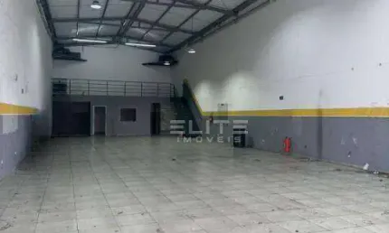 Galpão para alugar, 300 m² por R$ 13.745/mês - Vila América - Santo André/SP