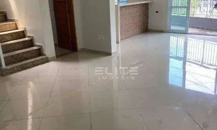 Sobrado com 220 m² de área privativa, 03 suítes, localização privilegiada, ao lado do Shipping ABC.