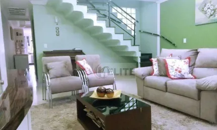 Sobrado com 3 dormitórios à venda, 252 m² por R$ 1.200.000,00 - Parque Erasmo Assunção - Santo André/SP