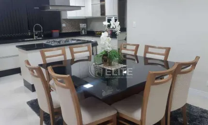 Sobrado com 3 dormitórios à venda, 214 m² por R$ 950.000,00 - Bangu - Santo André/SP