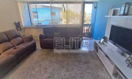 Sobrado à venda, 234 m² por R$ 649.000,00 - Vila Assis Brasil - Mauá/SP