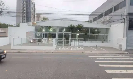 Galpão para alugar, 700 m² por R$ 27.062,52/mês - Vila Guaraciaba - Santo André/SP