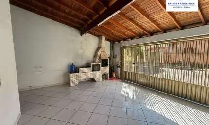 Casa com 3 quartos à venda no Jardim Macarenko, Sumaré 
