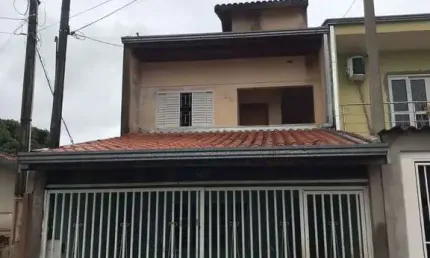 Sobrado à venda no bairro Jardim Santana - Hortolândia/SP
