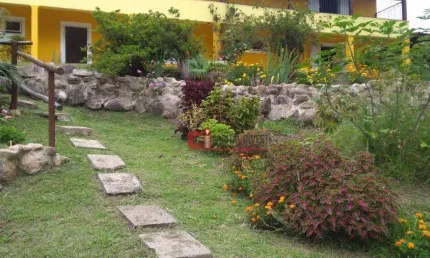 Chácara com 3 dormitórios à venda, 2016 m² por R$ 1.300.000,00 - Colina do Castelo - Jaguariúna/SP