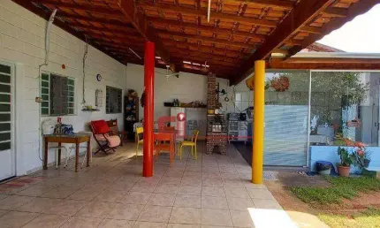 Casa com 3 dormitórios à venda, 200 m² por R$ 790.000,00 - Jardim Cruzeiro do Sul - Jaguariúna/SP