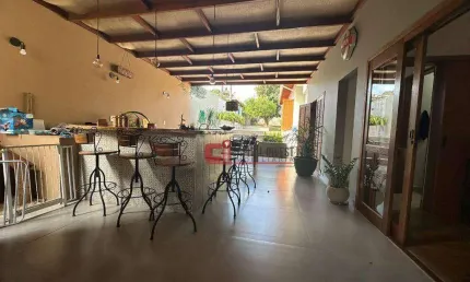 Chácara com 3 dormitórios à venda, 500 m² por R$ 1.350.000,00 - Parque Ana Helena - Jaguariúna/SP