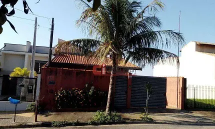 Casa com 3 dormitórios à venda, 197 m² por R$ 650.000 - Nova Jaguariúna - Jaguariúna/SP