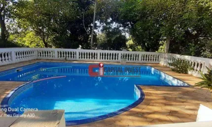 Casa com 3 dormitórios à venda, 380 m² por R$ 1.350.000 - Parque Ana Helena - Jaguariúna/SP
