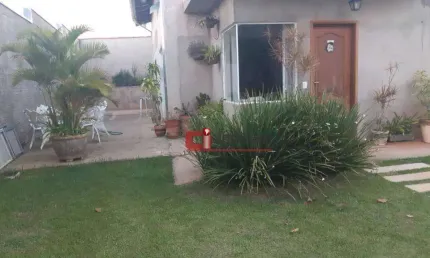 Casa com 3 dormitórios à venda, 160 m² por R$ 900.000,00 - Parque Ana Helena - Jaguariúna/SP