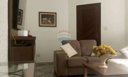 Sobrado à venda com 230m²,  3 dormitórios sendo 01 suíte no centro de Mogi das Cruzes