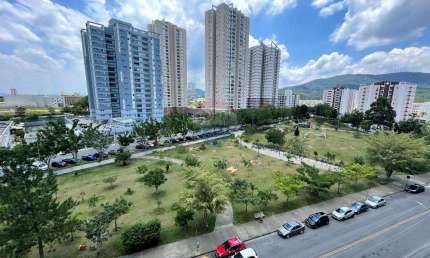 Apartamento para venda com 124,00m² com 4 dormitórios e 2 suíte no Edifício Cayman, no Loteamento Mogilar em Mogi das Cruzes-SP