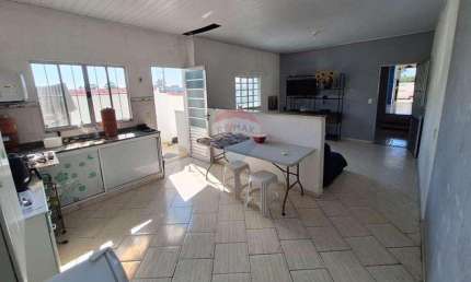 Sobrado à venda com 234m² no Jardim Helena em Ferraz de Vasconcelos
