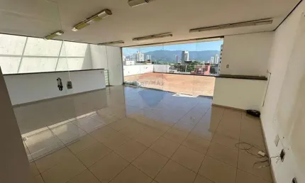 Prédio comercial para locação próximo a Vila Oliveira em Mogi das Cruzes