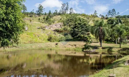 Chácara / sítio com 3 quartos à venda no Sabaúna, Mogi das Cruzes 