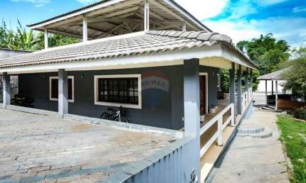 Casa com 4 quartos para alugar na Rua Dom Pedro I, 380, Vila Júlia, Poá