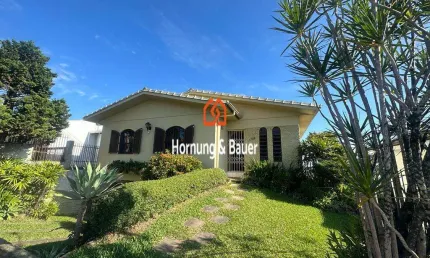 Casa SEMIMOBILIADA à venda no Bairro Ouro Branco em Novo Hamburgo.