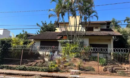 Casa com piscina à venda em Novo Hamburgo no bairro Guarani!