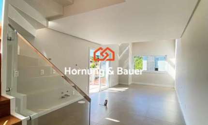 Belíssimo loft duplex com suíte à venda no Centro de Canela