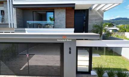 Casa pronta para morar! À venda em Sapiranga no bairro Centenário.