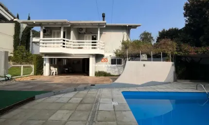 Casa com piscina à venda em Novo Hamburgo no bairro Ouro Branco