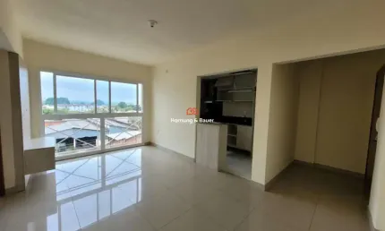 Apartamento semimobiliado à venda no Centro de Campo Bom - Madrid Condomínio