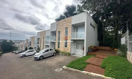Casa em condomínio no bairro Rondônia em Novo Hamburgo