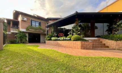 Belíssima casa de esquina à venda em Campo Bom - bairro Imigrante Sul!
