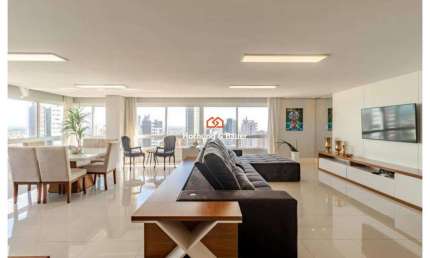 Apartamento semi-mobiliado à venda em Torres/RS na Praia Grande - Edifício Golden Tower!